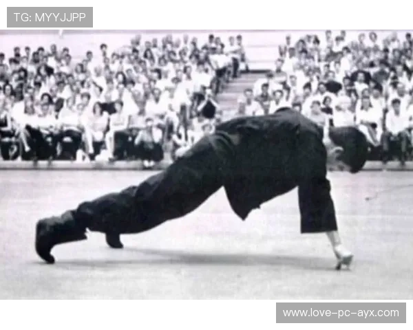 UFC连踢腿法强到让对手踉跄，掌控场上节奏的终极秘技