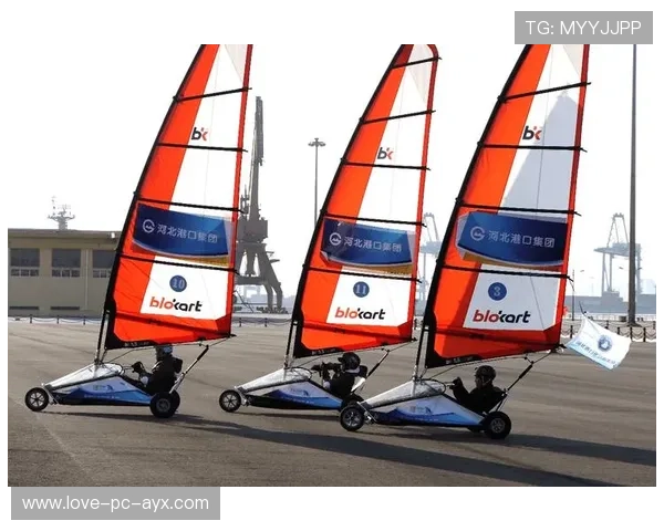 风帆赛遭遇突发雾霾，赛事组委会果断调整赛程