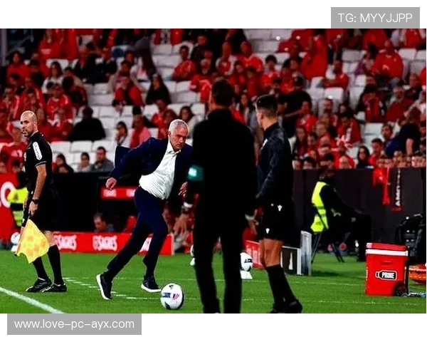 本菲卡惊险胜利令穆帅重获掌声与尊重